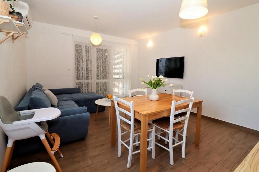 Top Šibenik Brodarica Top Šibenik Brodarica