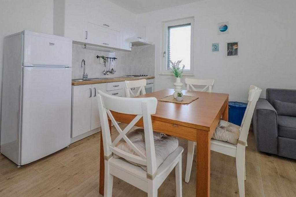 Top Šibenik Brodarica Top Šibenik Brodarica