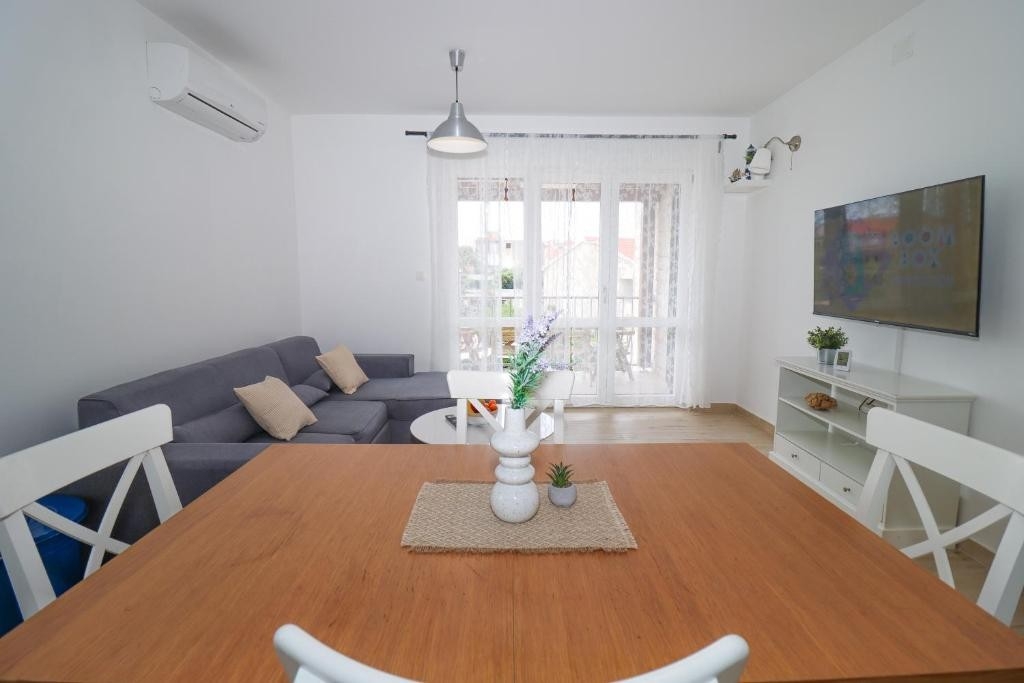 Top Šibenik Brodarica Top Šibenik Brodarica