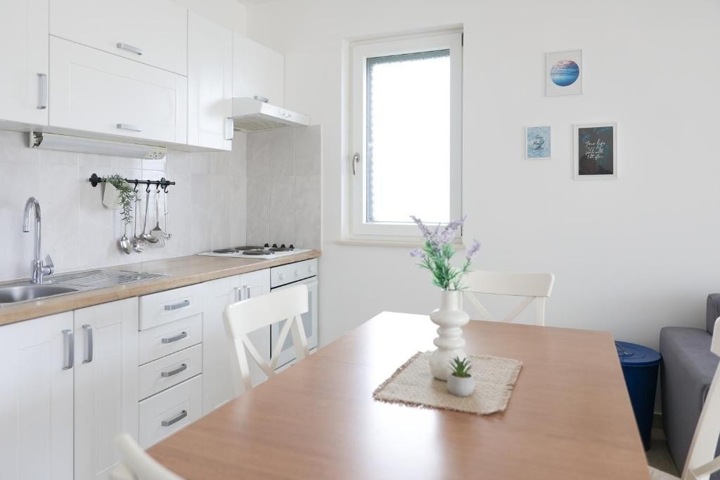 Top Šibenik Brodarica Top Šibenik Brodarica