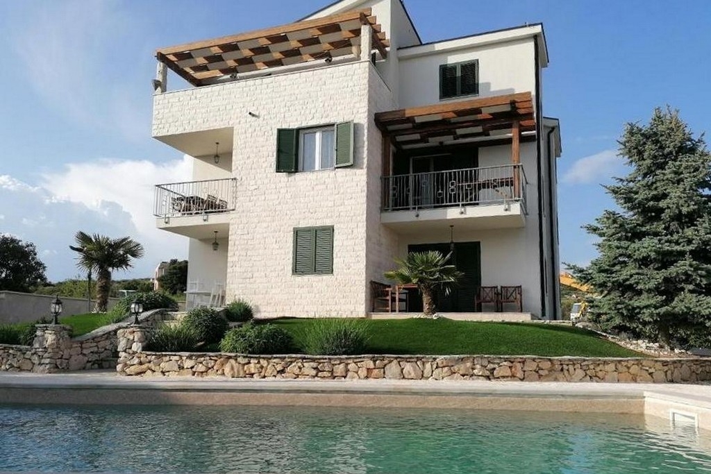 Two bedroom apartment with terrace Brodarica, Šibenik (A-25027-b) Two bedroom apartment with terrace Brodarica, Šibenik (A-25027-b)