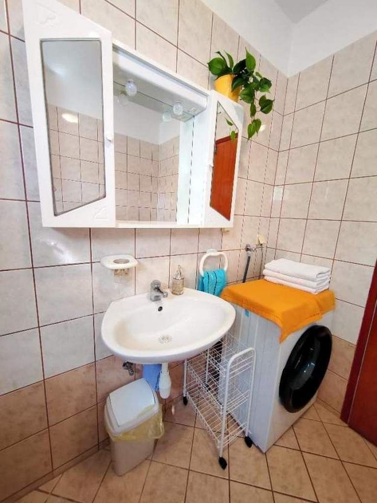 Top Rab Barbat Top Rab Barbat