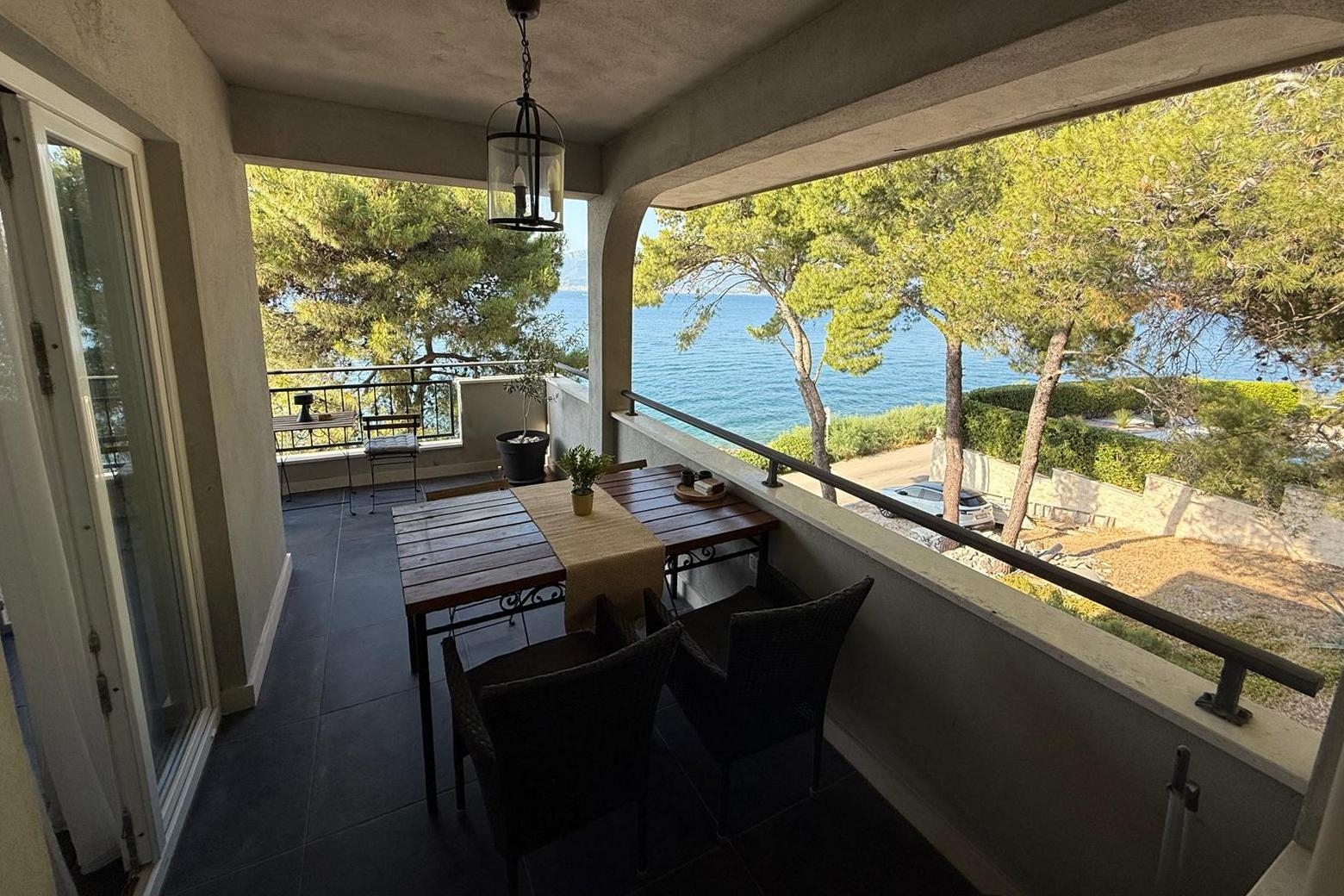 Two bedroom apartment near beach Slatine, Čiovo (A-25031-a) Two bedroom apartment near beach Slatine, Čiovo (A-25031-a)