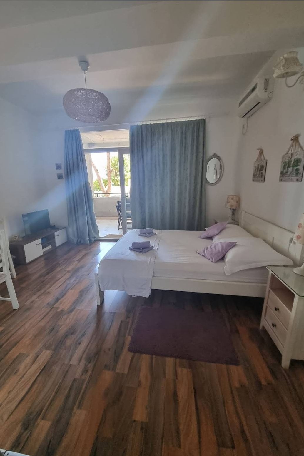 One bedroom apartment near beach Slatine, Čiovo (A-25031-c) One bedroom apartment near beach Slatine, Čiovo (A-25031-c)