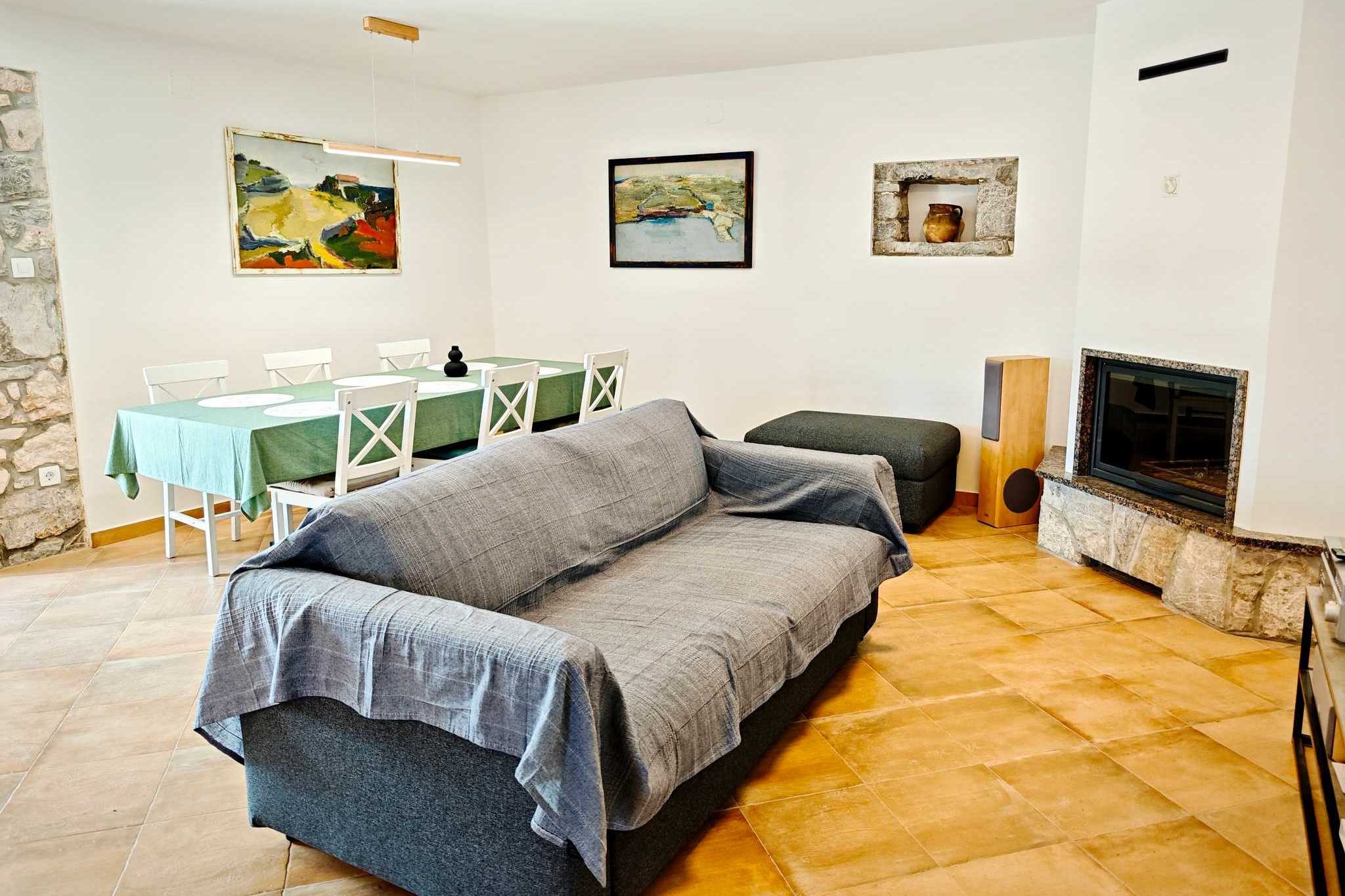 Two bedroom house with terrace Skrbcici, Krk (K-25032)