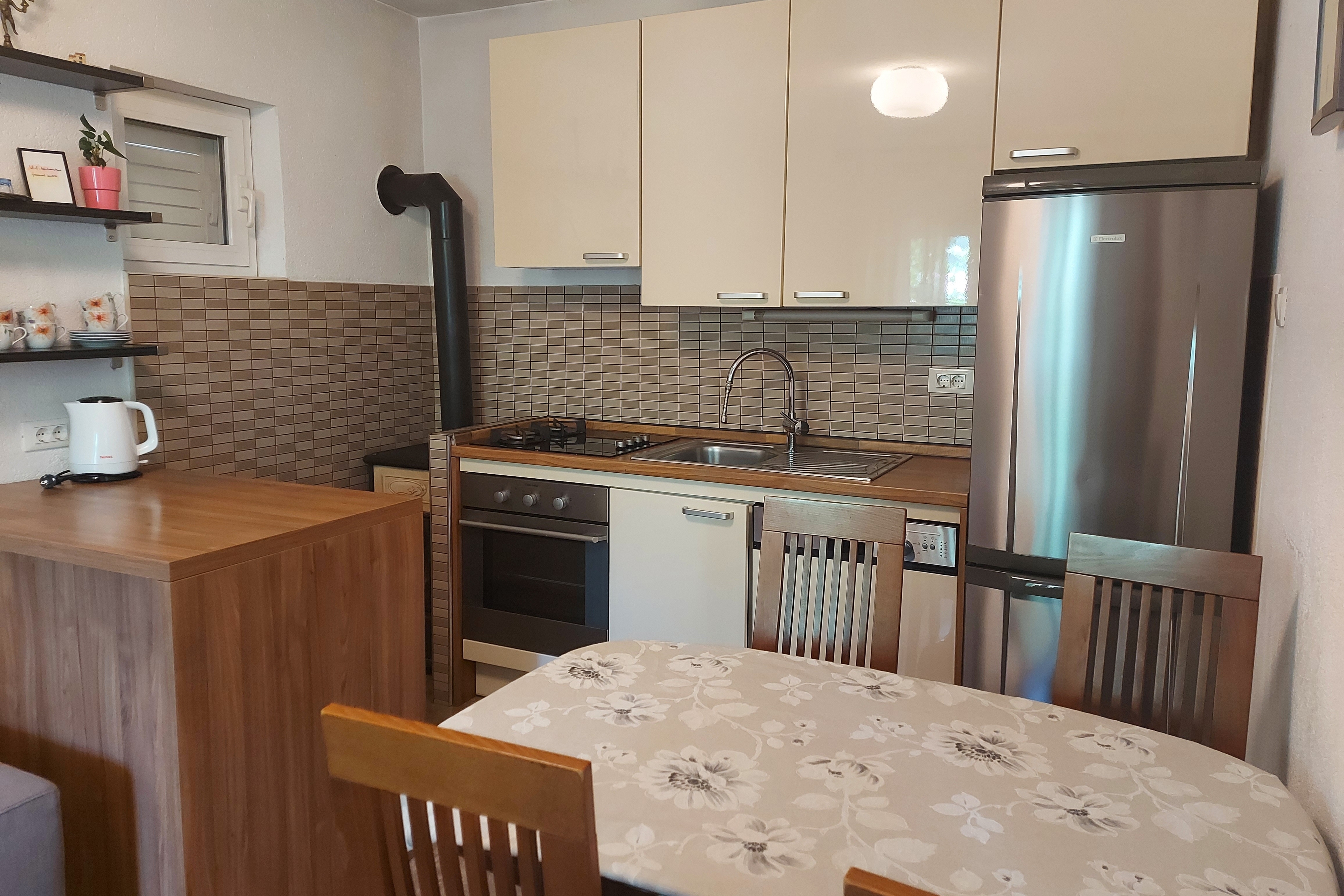 Two bedroom apartment near beach Cove Zarace (Gdinj), Hvar (A-25037-a)