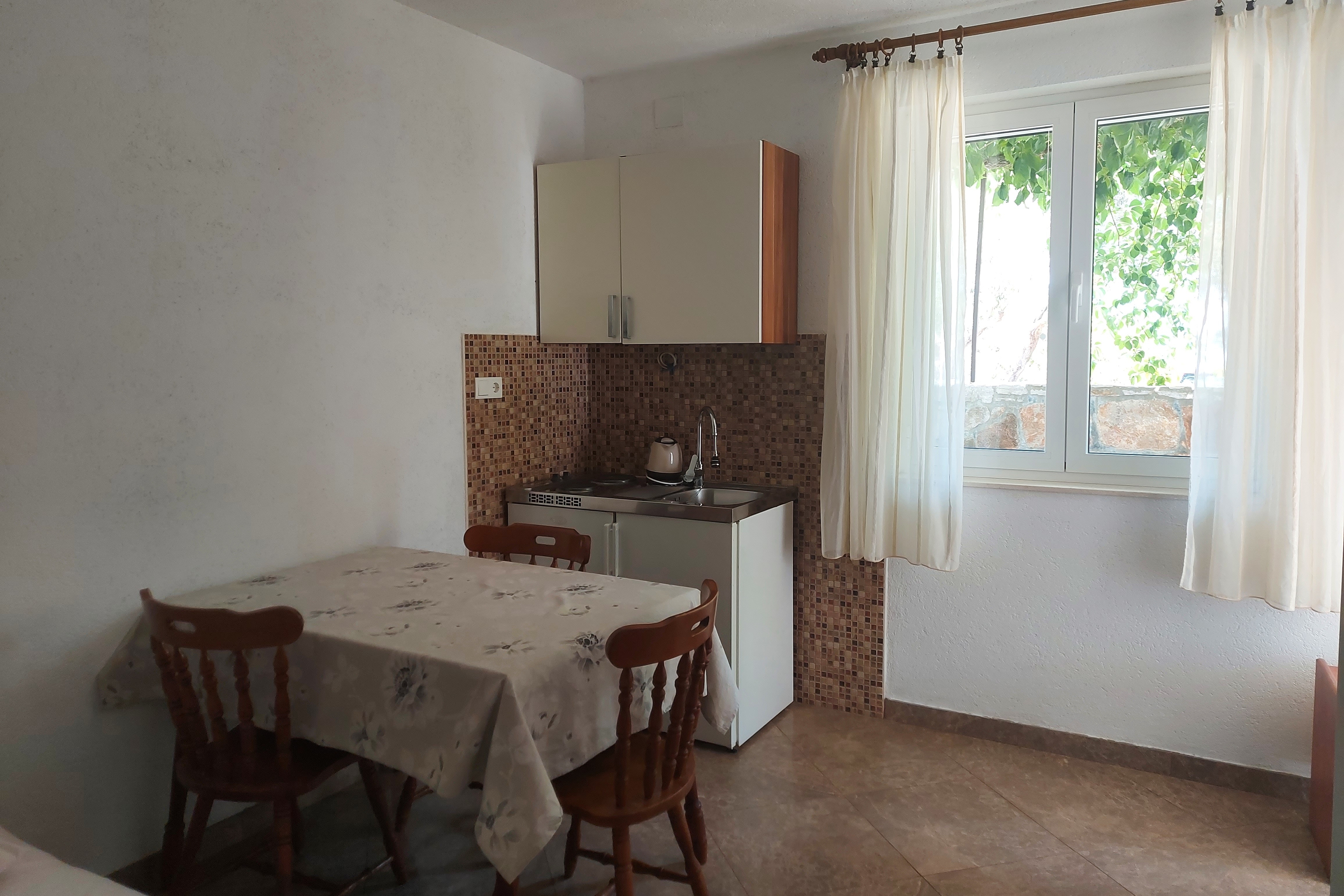 Studio flat near beach Cove Zarace (Gdinj), Hvar (AS-25037-a) Studio flat near beach Cove Zarace (Gdinj), Hvar (AS-25037-a)