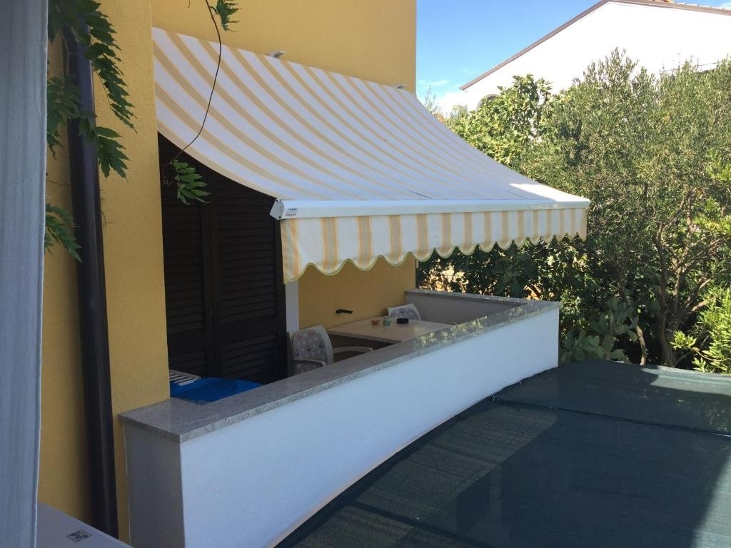 One bedroom apartment with terrace Mali Lošinj, Lošinj (A-25040-a)