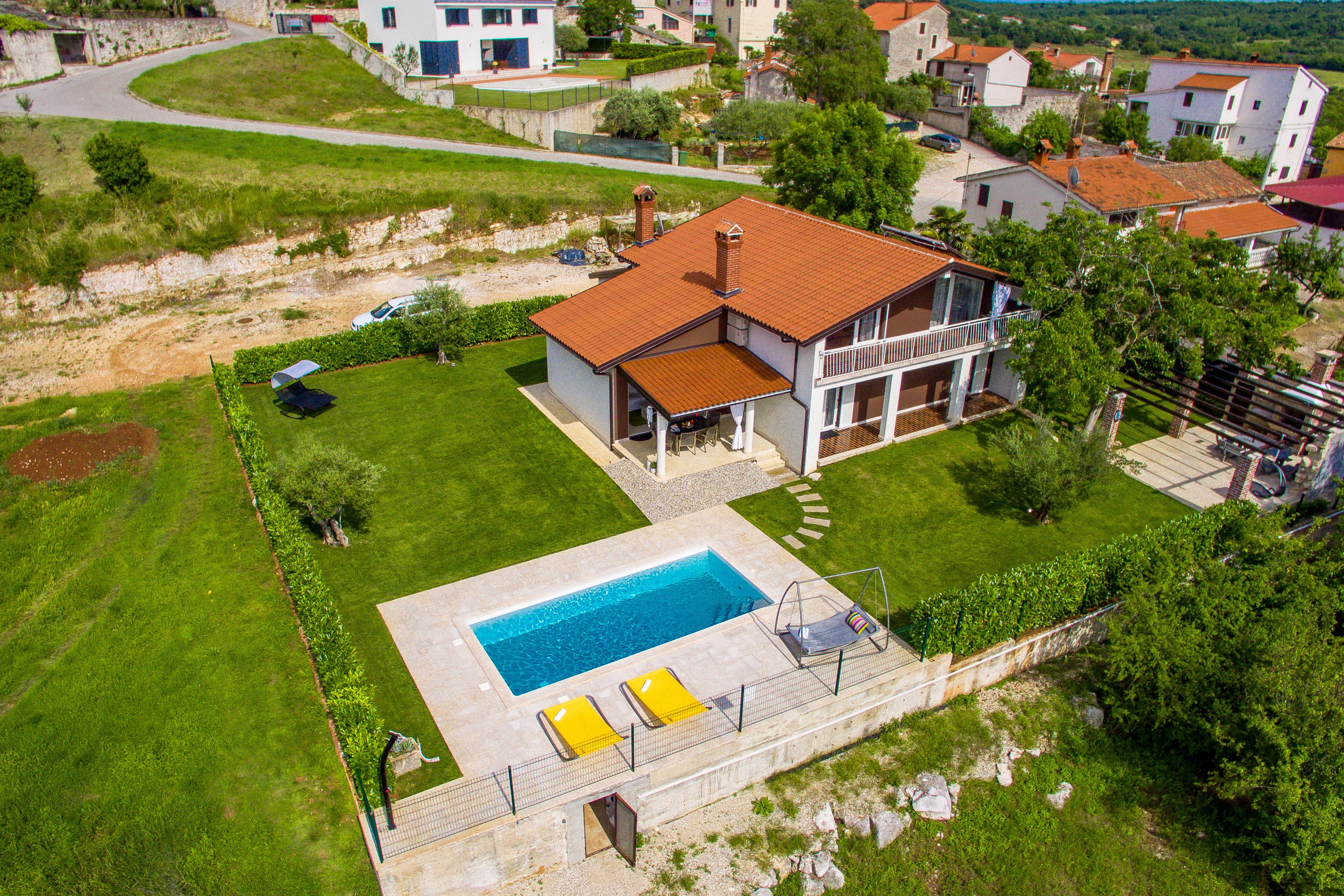 Comfortable and spacious house with terrace and sea view Višnjan, Central Istria - Središnja Istra (K-25049) Comfortable and spacious house with terrace and sea view Višnjan, Central Istria - Središnja Istra (K-25049)