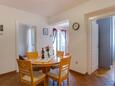 Dining room Mali Lošinj, Dining room in the apartment, air condition available and WiFi.