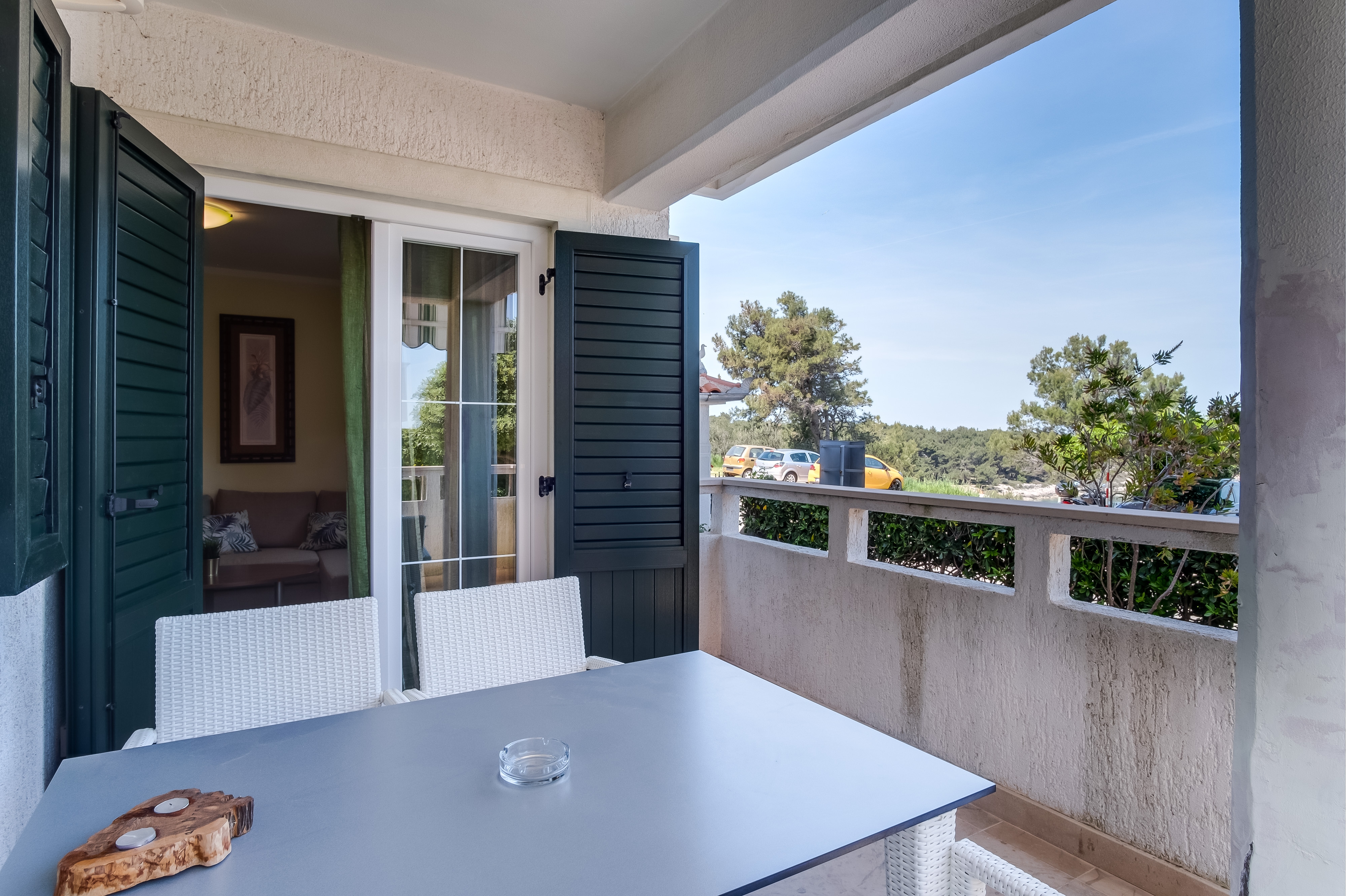 Two bedroom apartment with terrace and sea view Mali Lošinj, Lošinj  A-c