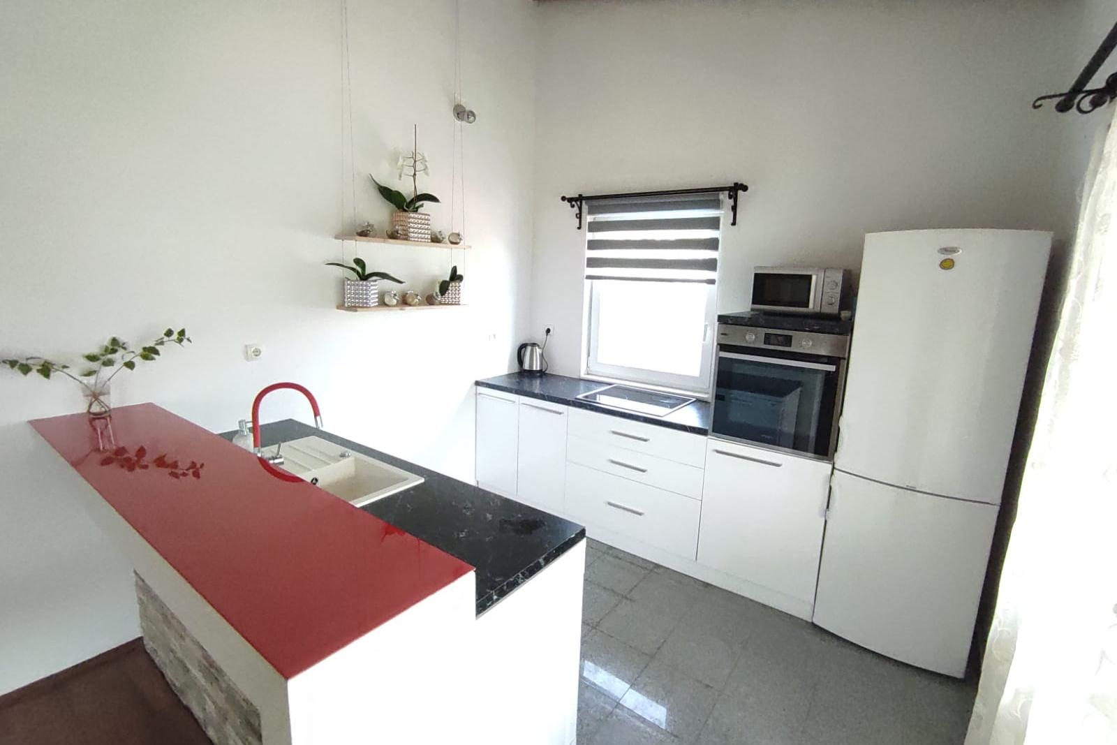 Top Omiš Kostanje Top Omiš Kostanje