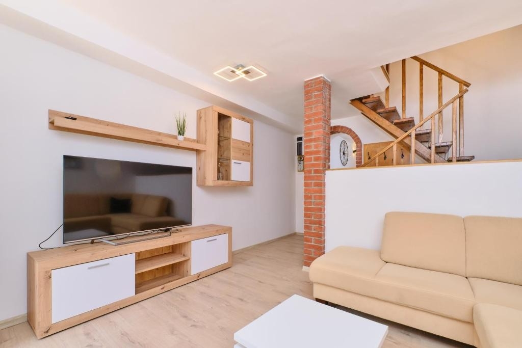 Two bedroom house with terrace Stivan, Cres (K-25073)