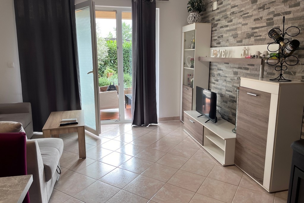 One bedroom apartment with terrace Sveti Vid, Krk (A-25074-a) One bedroom apartment with terrace Sveti Vid, Krk (A-25074-a)