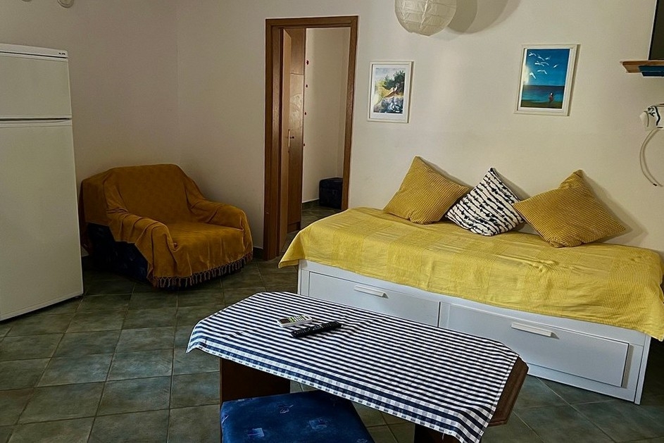 One bedroom apartment with air-conditioning Rab (A-25079-c)