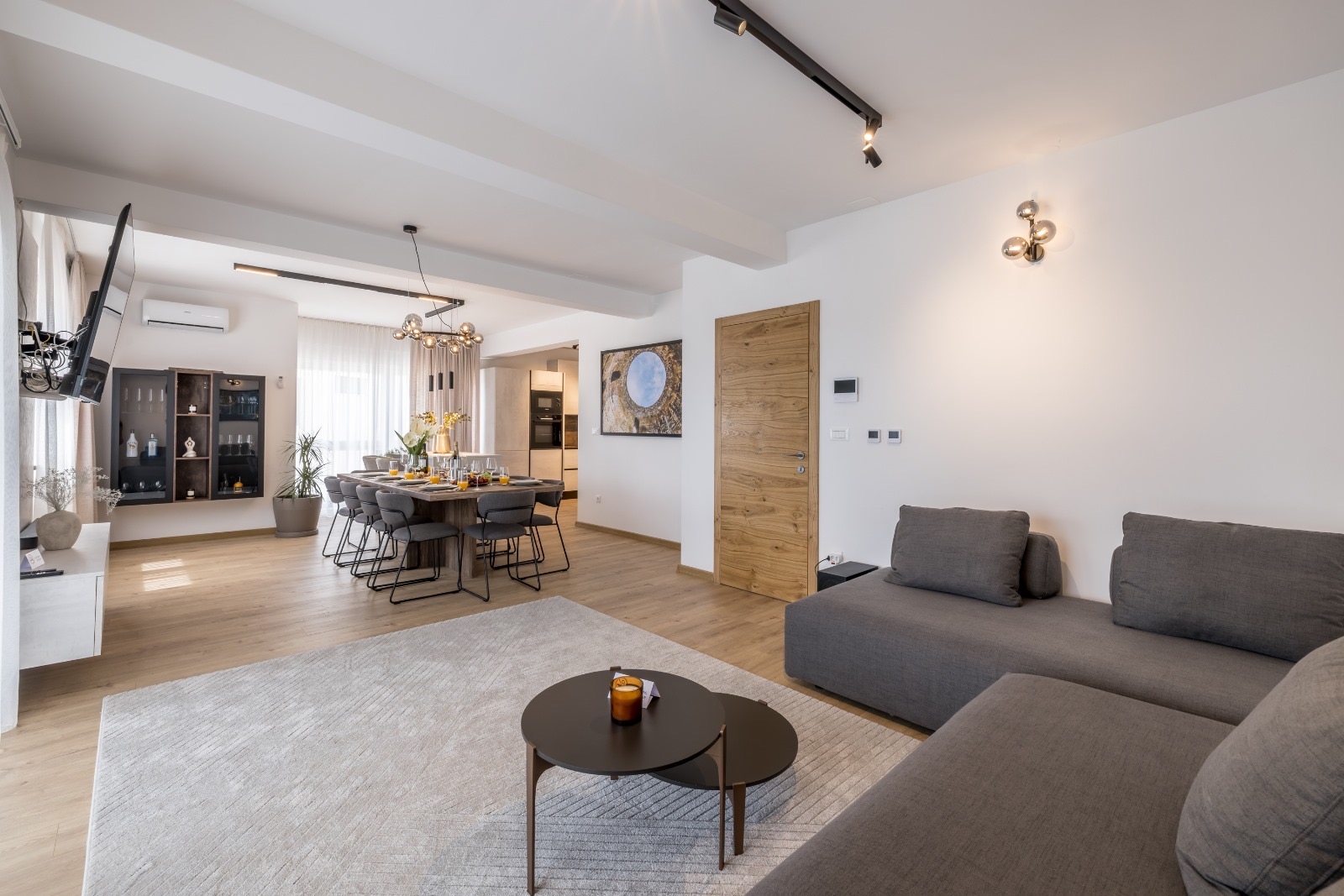 Four-bedroom house with terrace and sea view Vodice (K-25085)