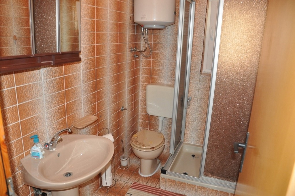 Top Rab Lopar Top Rab Lopar