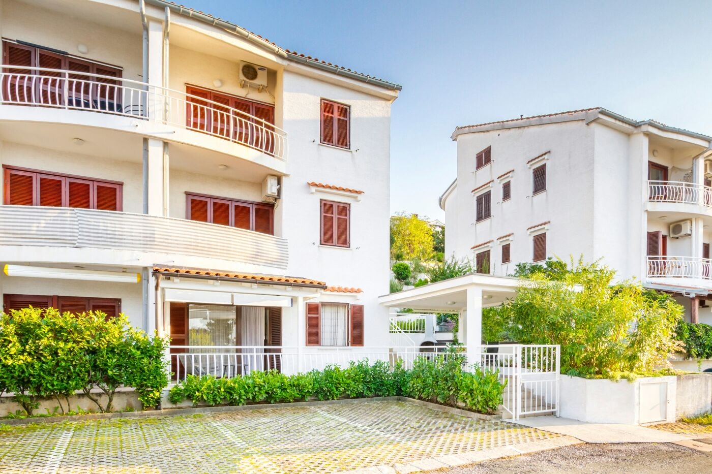 One bedroom apartment with terrace Njivice, Krk (A-25088-a) One bedroom apartment with terrace Njivice, Krk (A-25088-a)