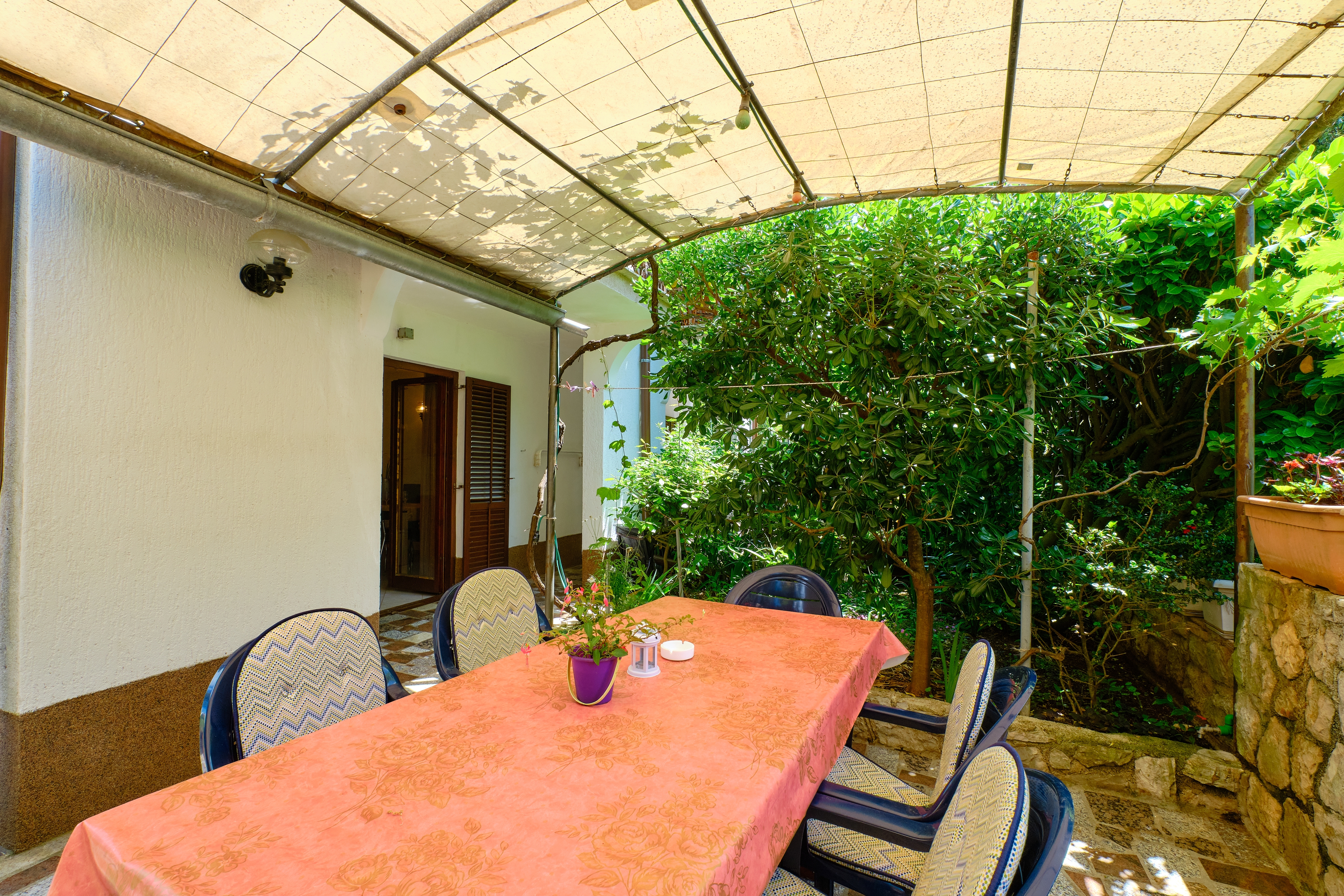 Two bedroom apartment with terrace Artatore, Lošinj  A-a
