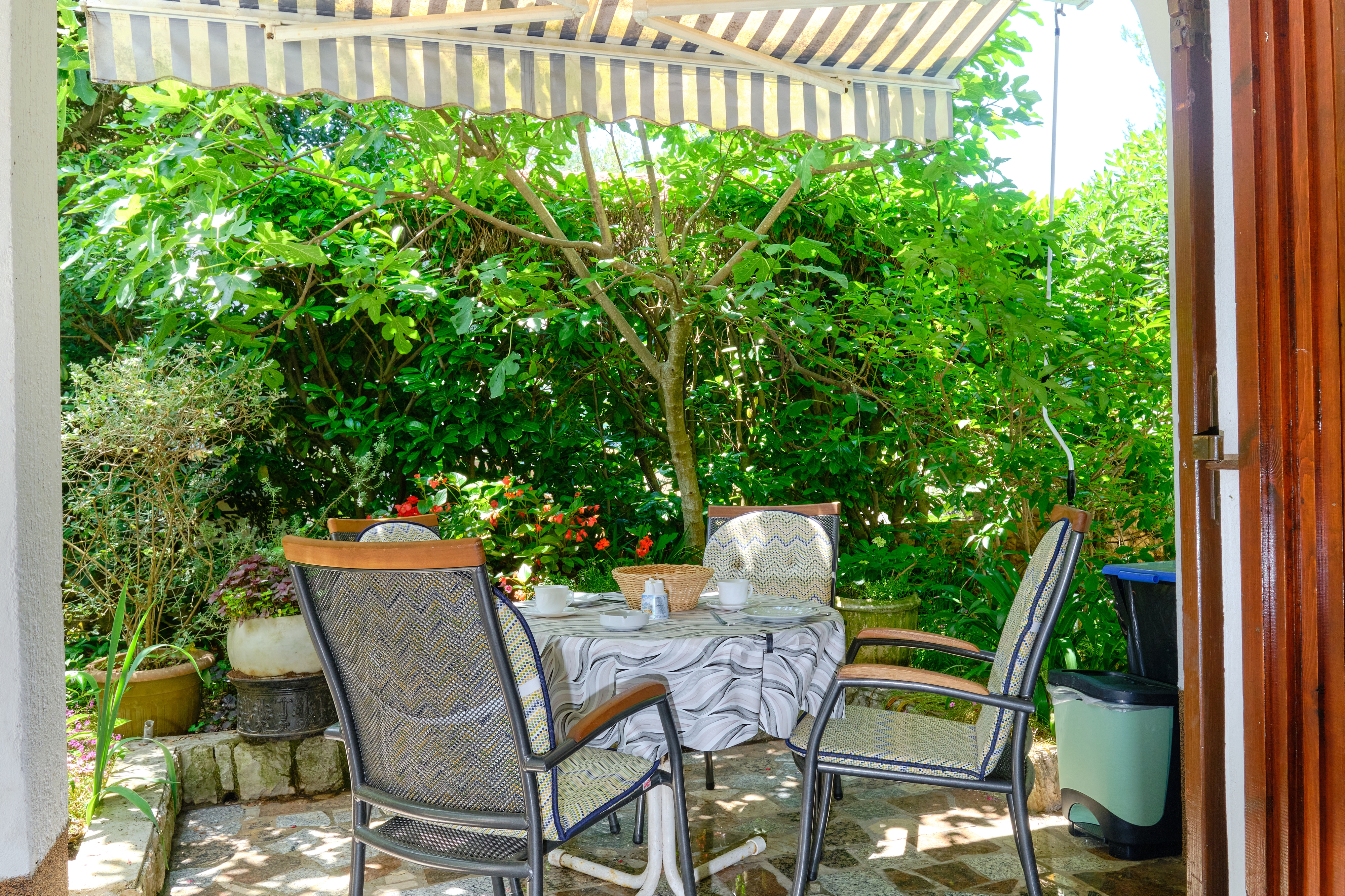 One bedroom apartment with terrace Artatore, Lošinj (A-2509-b) One bedroom apartment with terrace Artatore, Lošinj (A-2509-b)