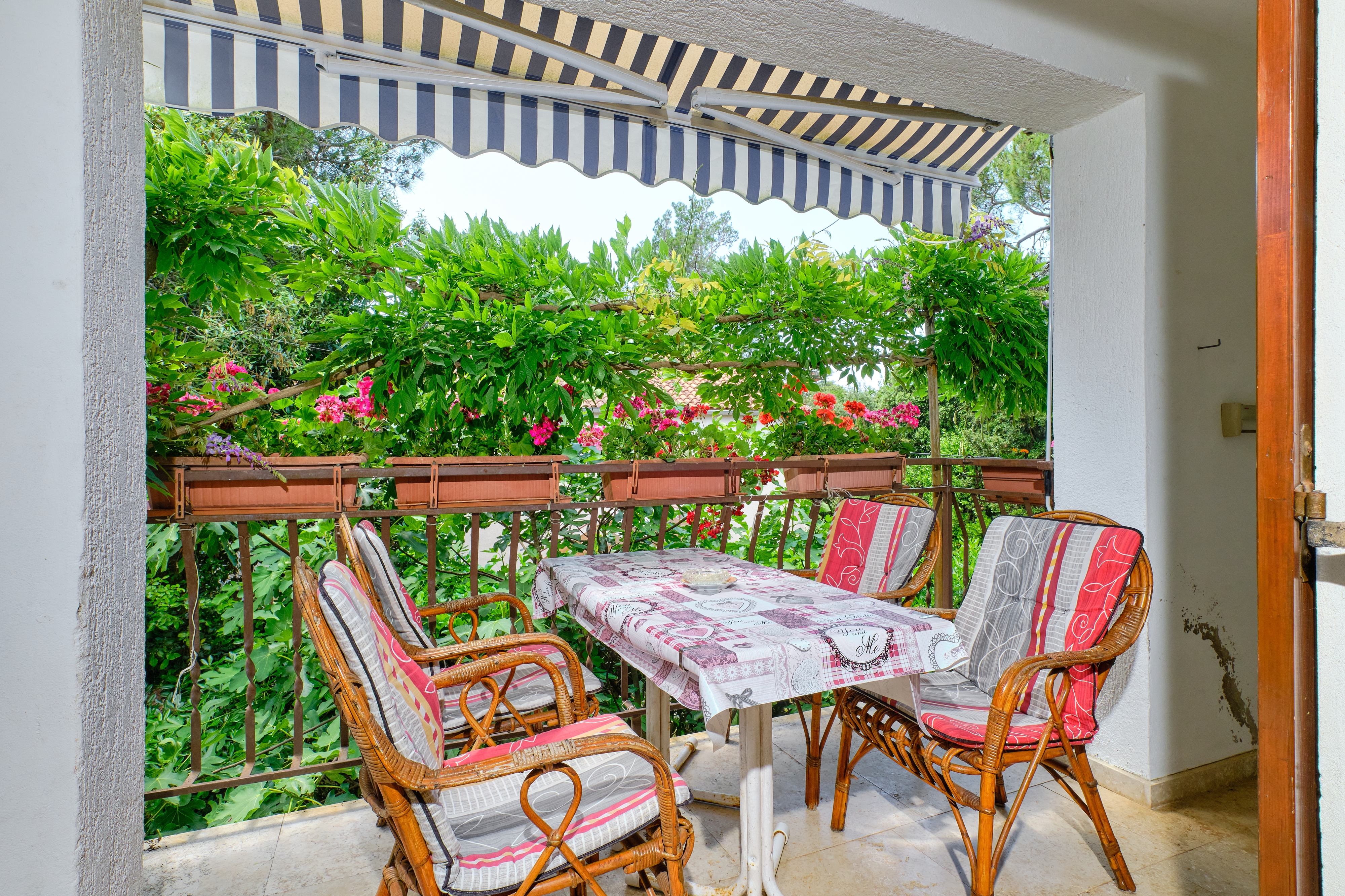 One bedroom apartment with terrace Artatore, Lošinj  A-e