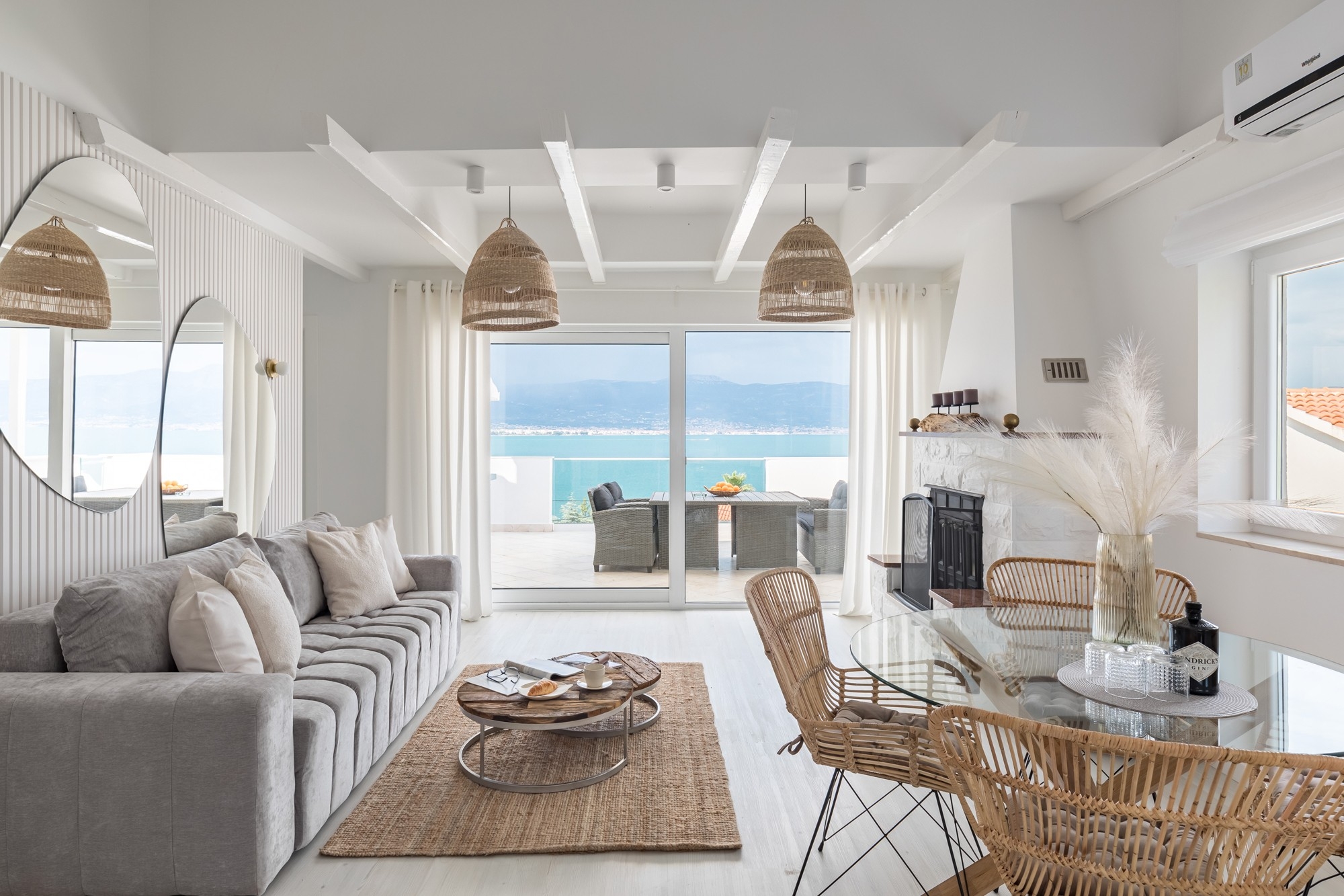 Three bedroom apartment with terrace and sea view Arbanija, Čiovo (A-25091-b)