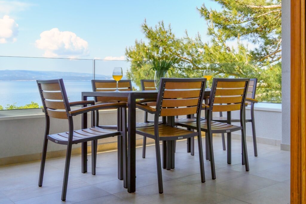 Two bedroom apartment with terrace and sea view Brela (Makarska) (A-25095-d) Two bedroom apartment with terrace and sea view Brela (Makarska) (A-25095-d)
