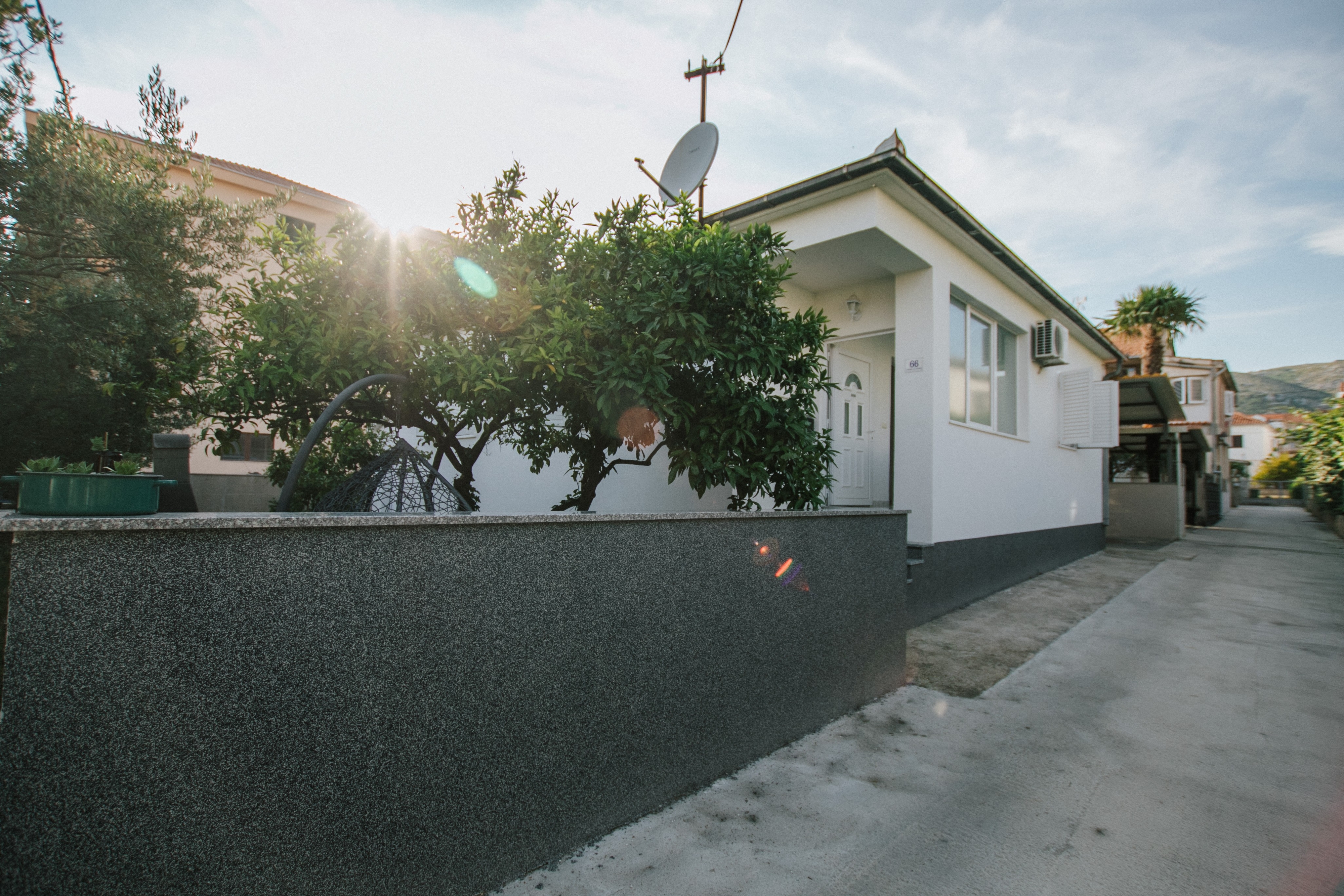 Two bedroom apartment with air-conditioning Trogir (A-25102-a)