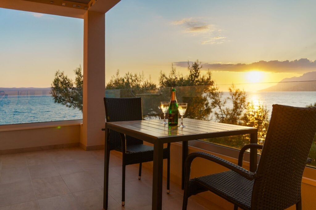 One bedroom apartment with terrace and sea view Brela, Makarska (A-25110-c)