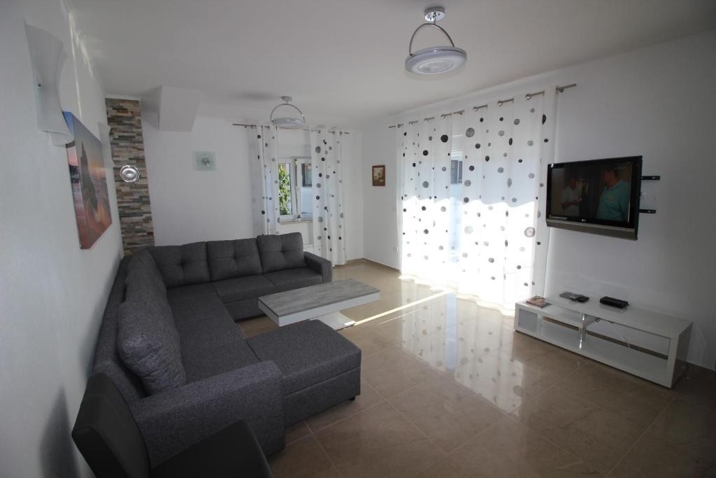Two bedroom apartment with terrace Umag (A-25114-a) Two bedroom apartment with terrace Umag (A-25114-a)
