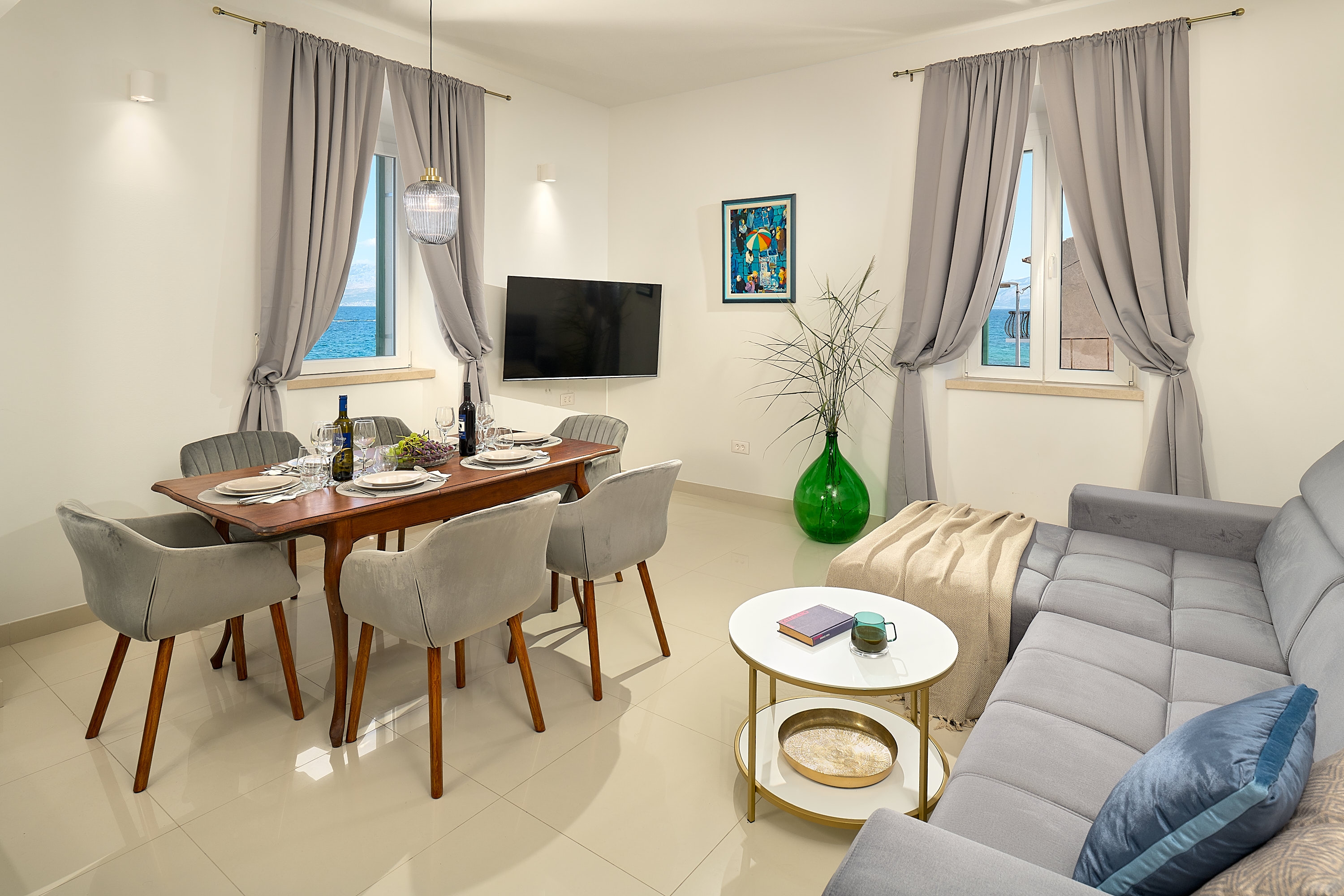 Three bedroom house with terrace and sea view Sutivan, Brač (K-25119) Three bedroom house with terrace and sea view Sutivan, Brač (K-25119)