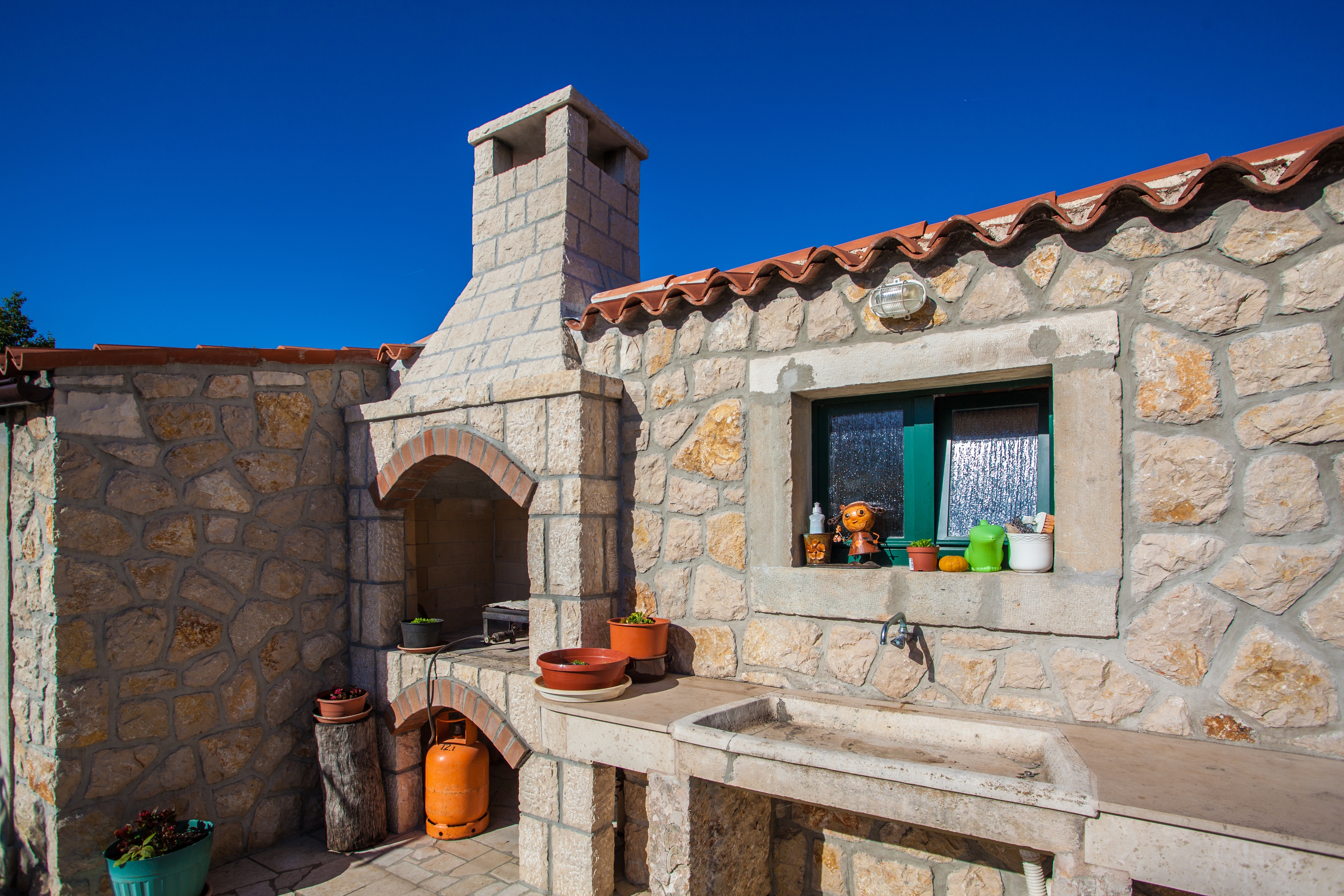 Top Cres Top Cres
