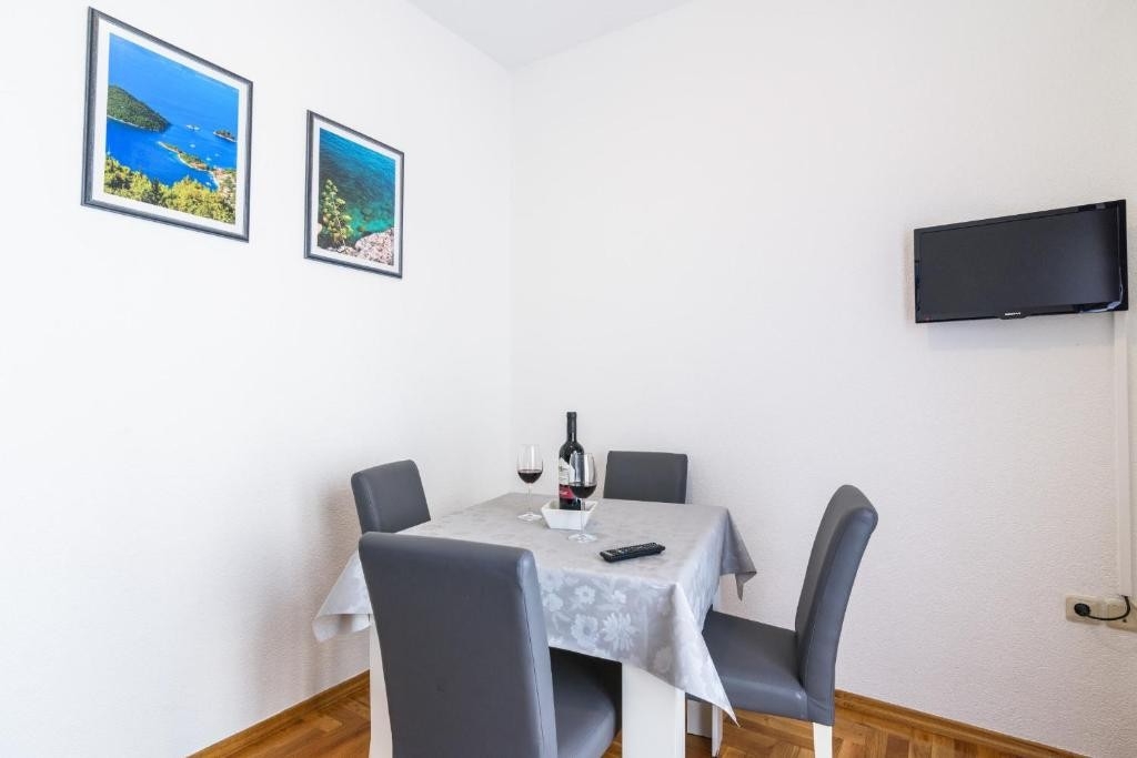 Top Trogir Marina Top Trogir Marina