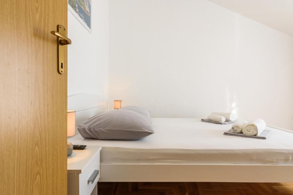 Top Trogir Marina Top Trogir Marina