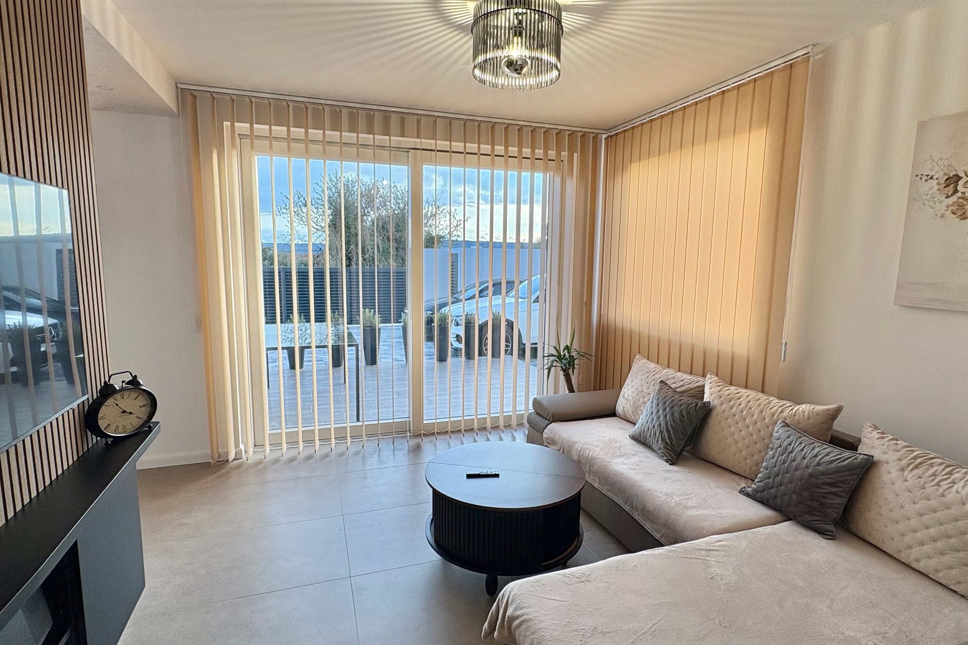 Three bedroom apartment with terrace Kaštel Štafilić, Kaštela (A-25136-a)