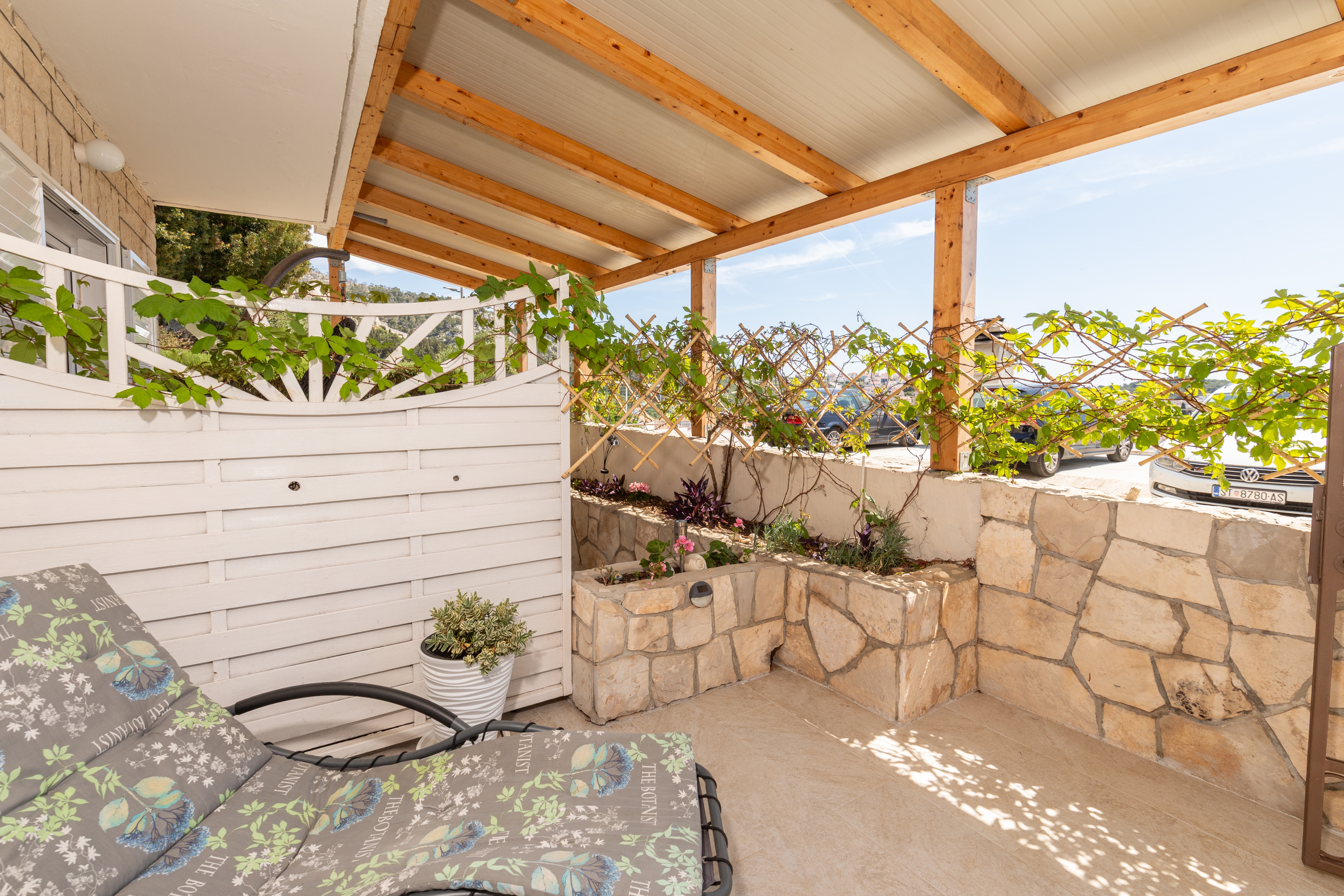 Appartement dune chambre avec la terrasse et la vue sur le mer Hvar (A-25144-b)