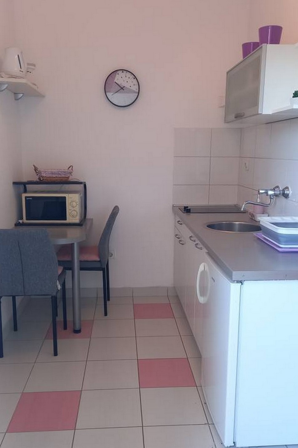 One bedroom apartment with terrace Hvar (A-25144-c) One bedroom apartment with terrace Hvar (A-25144-c)