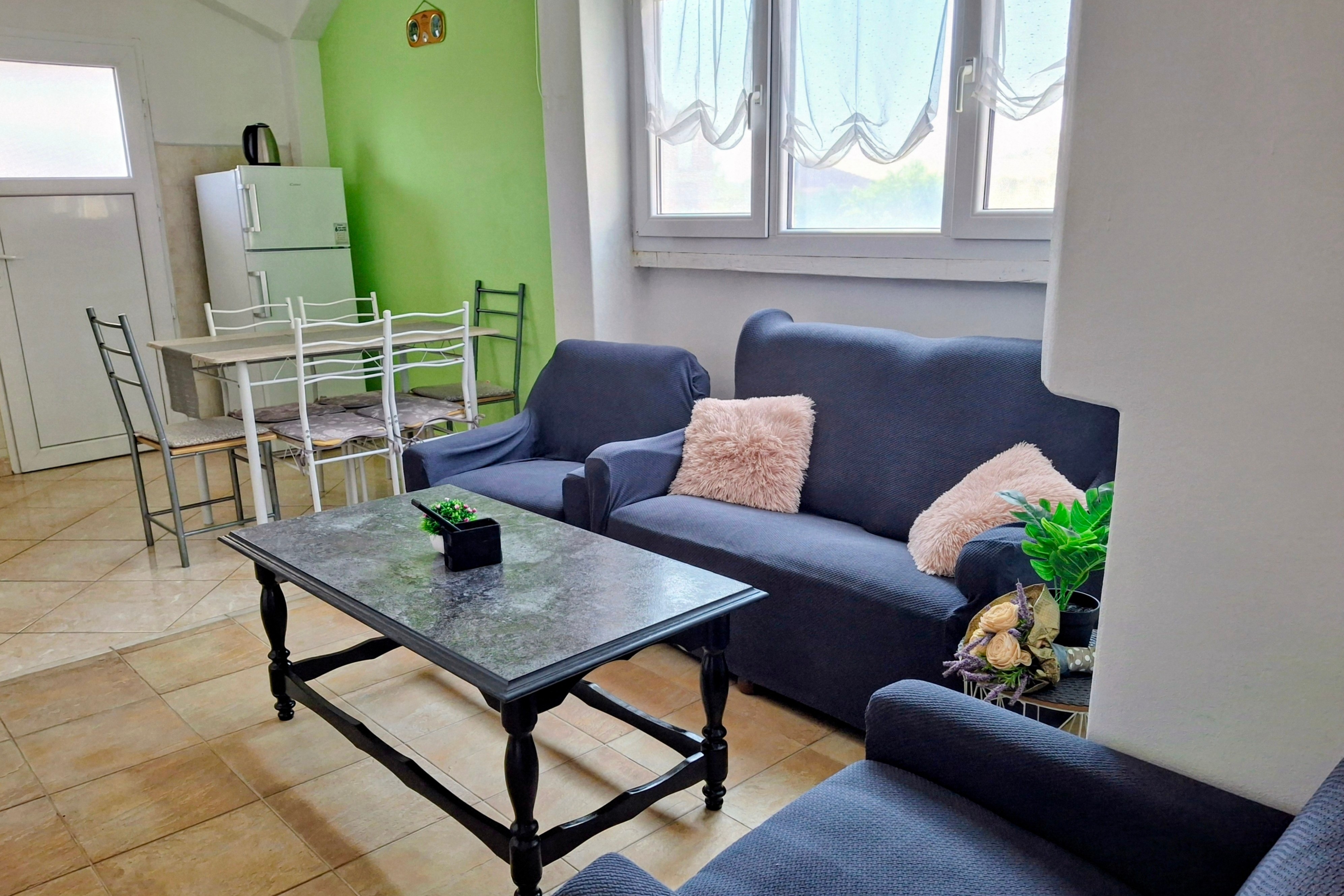 Two bedroom apartment with terrace Pirovac, Šibenik (A-25146-b) Two bedroom apartment with terrace Pirovac, Šibenik (A-25146-b)