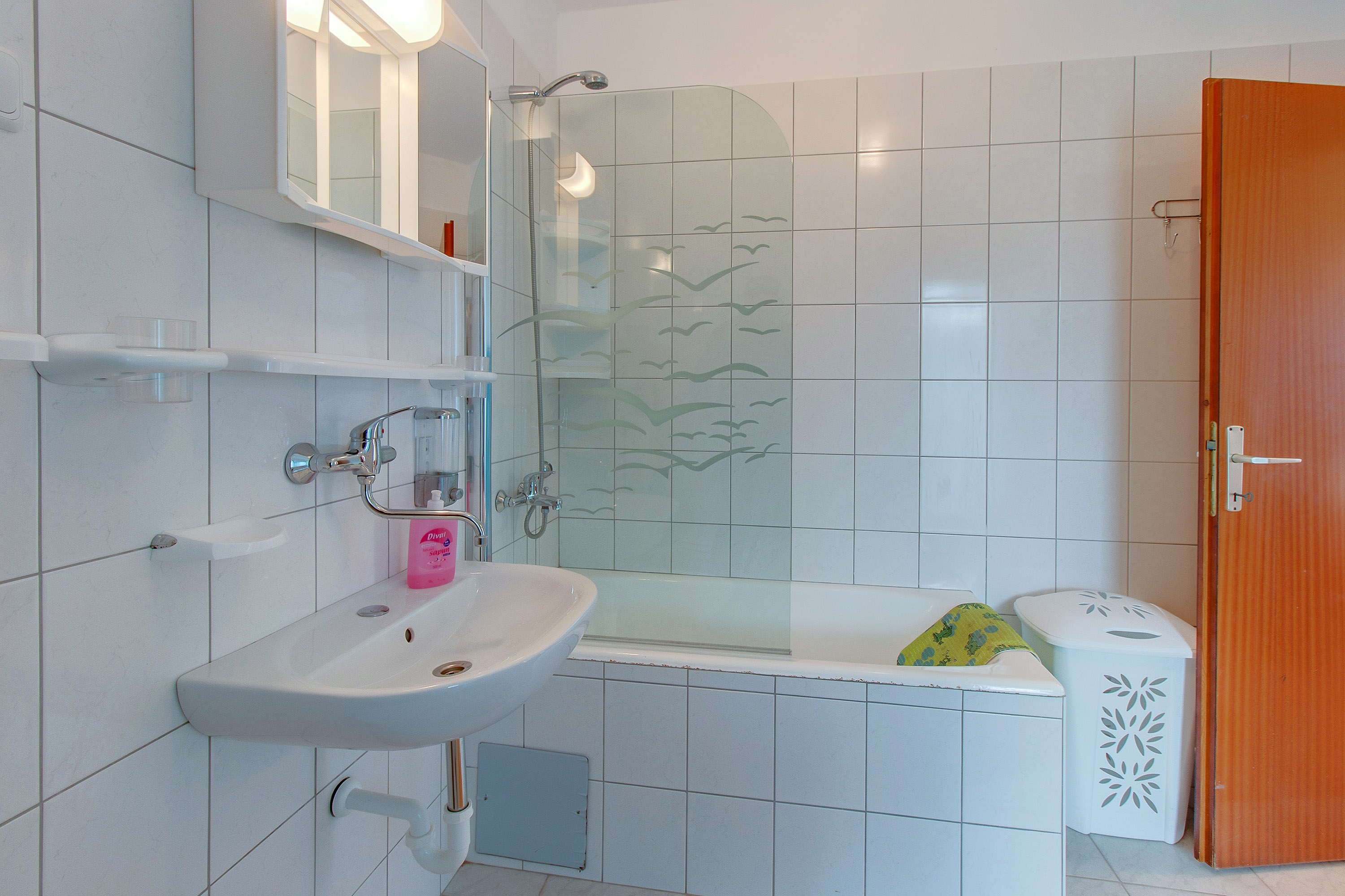 Two bedroom apartment with terrace Nerezine, Lošinj  A-b