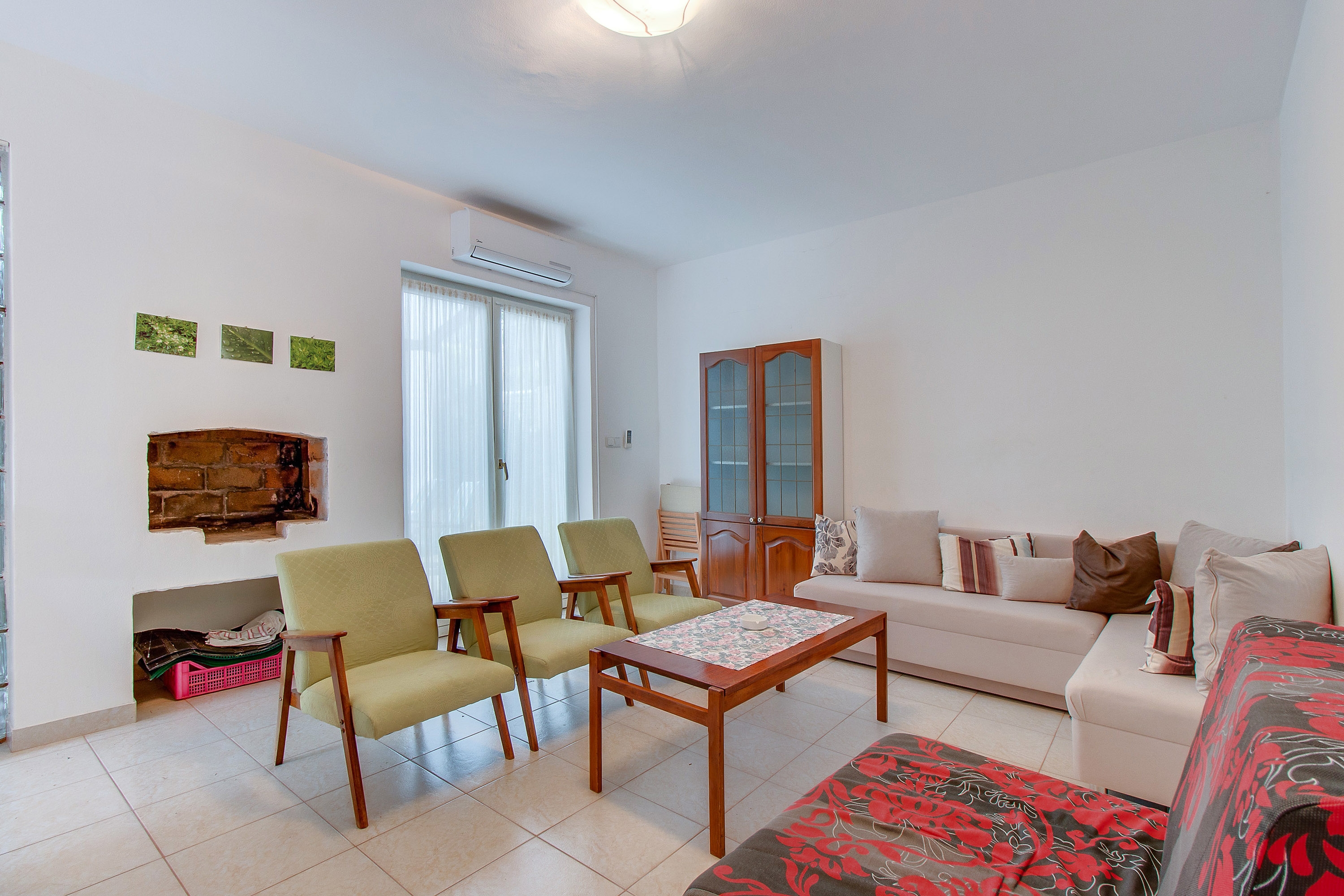 Two bedroom apartment with terrace Nerezine, Lošinj (A-2516-b)