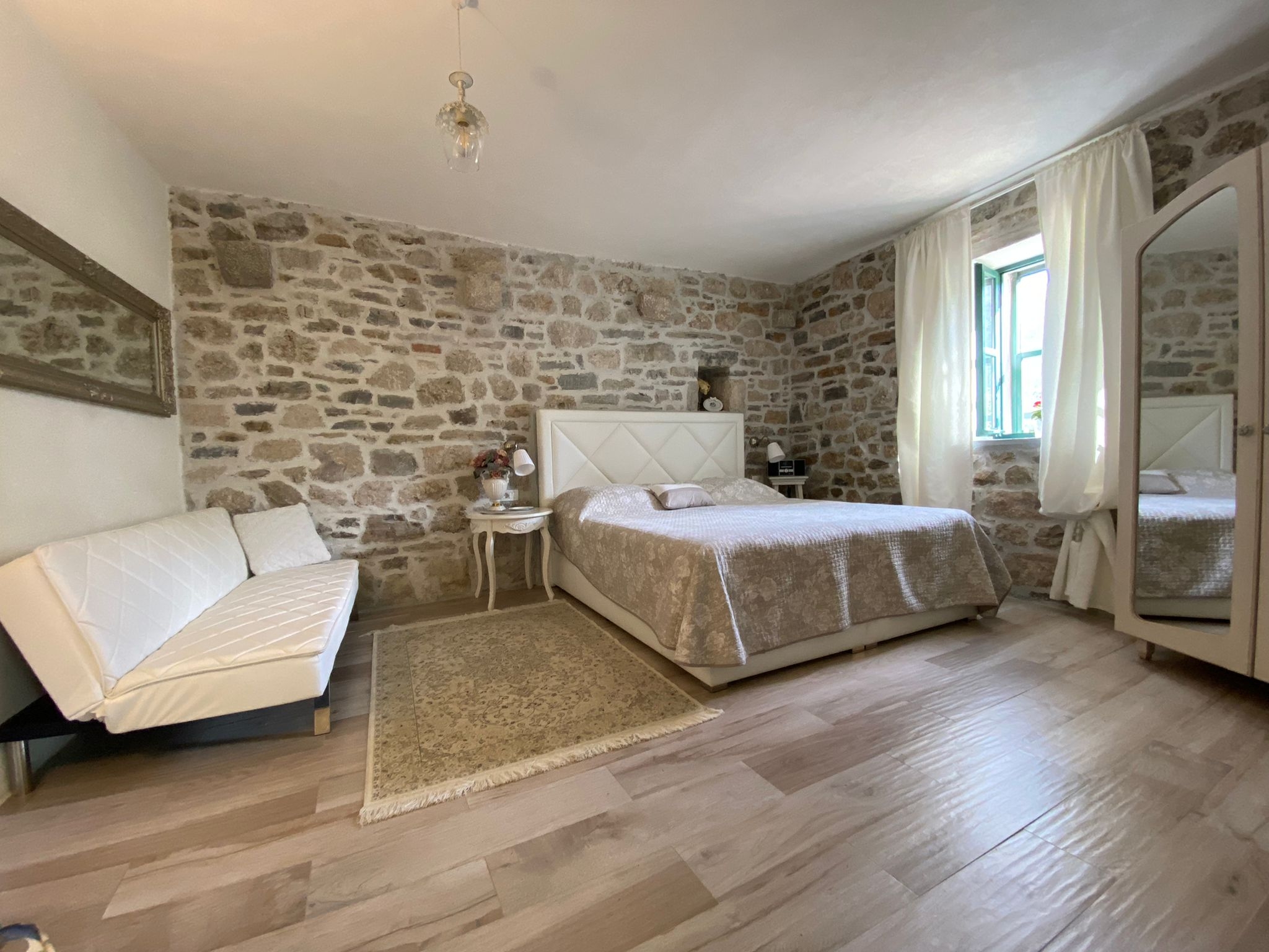 Top Omiš Svinišće Top Omiš Svinišće