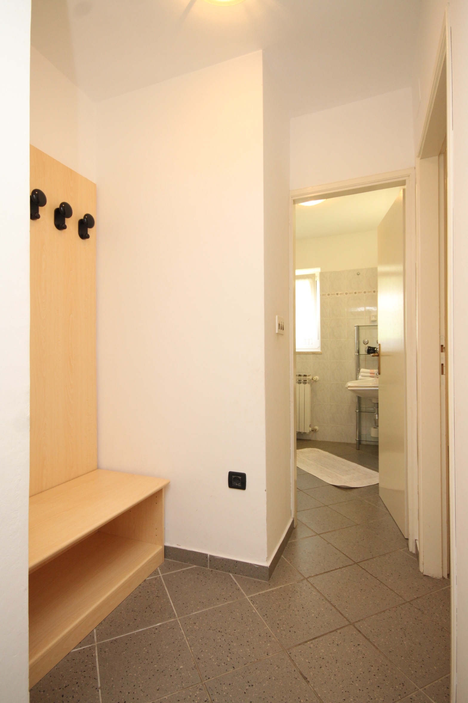 Two bedroom apartment with terrace Nerezine, Lošinj  A-b