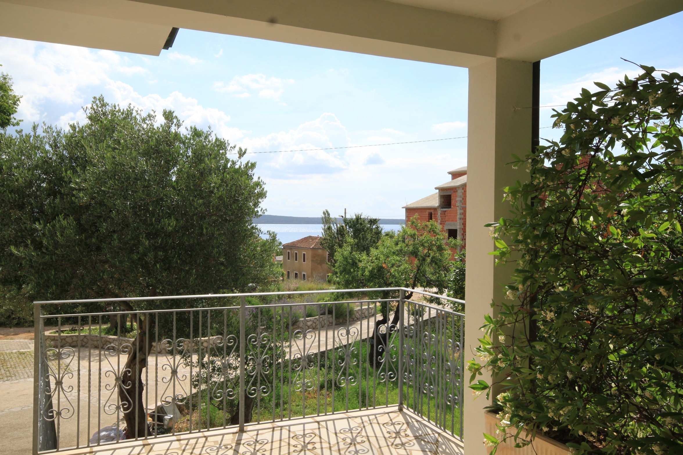 Two bedroom apartment with terrace Nerezine, Lošinj  A-b