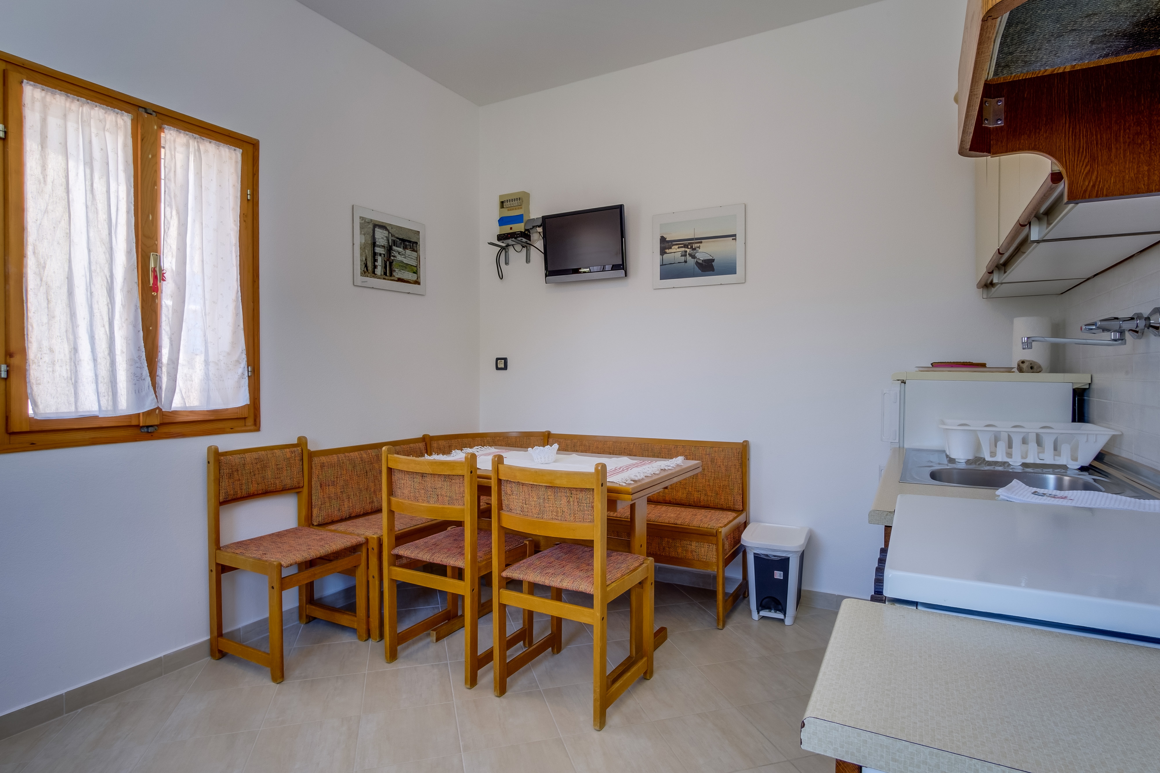 One bedroom apartment with terrace and sea view Nerezine, Lošinj (A-2519-a) One bedroom apartment with terrace and sea view Nerezine, Lošinj (A-2519-a)