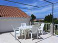 Žuljana, Terrasse commune dans l’hébergement en type apartment, avec la vue sur la mer et WiFi.