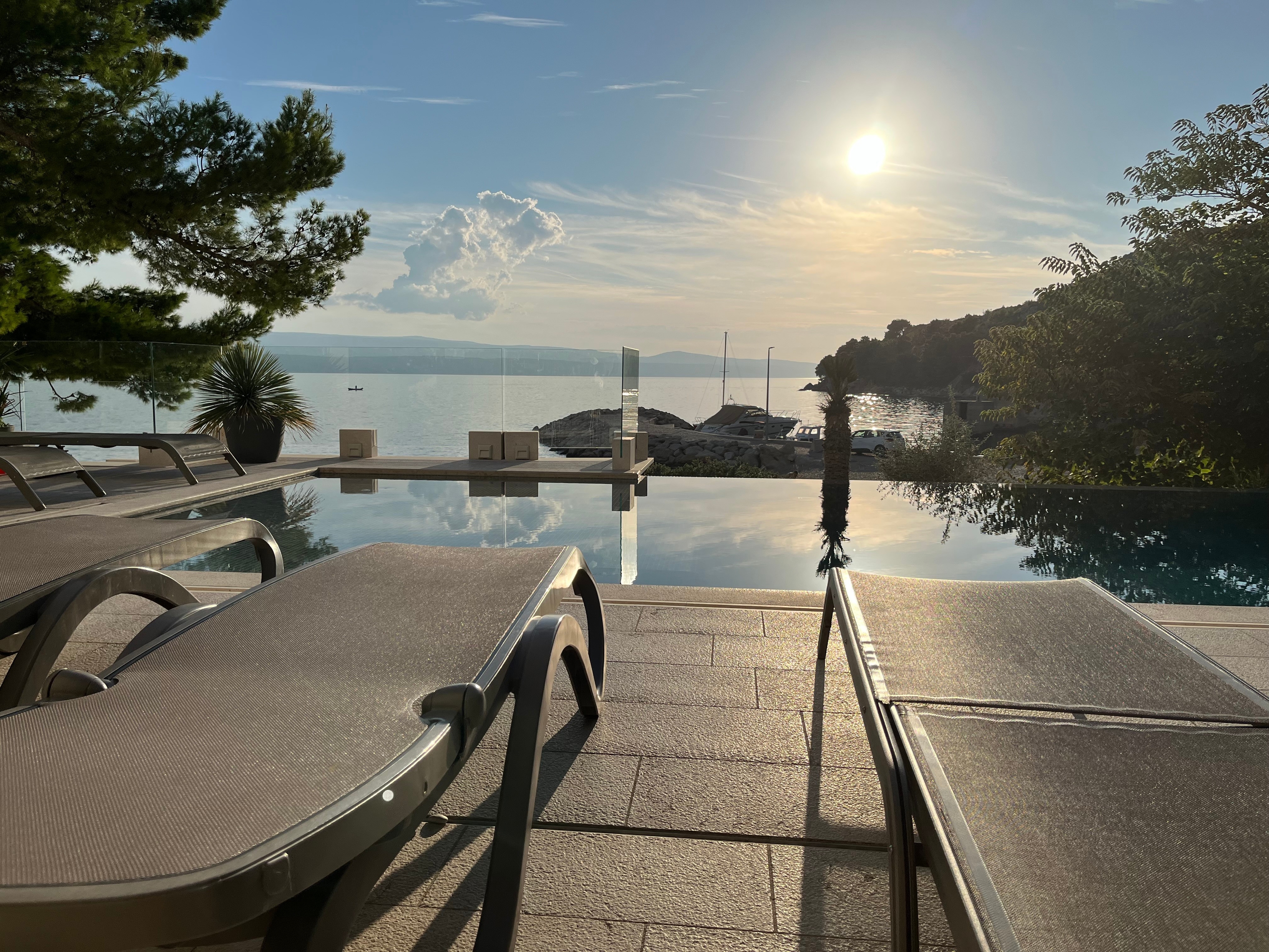 One bedroom apartment near beach Medići, Omiš (A-25214-f)