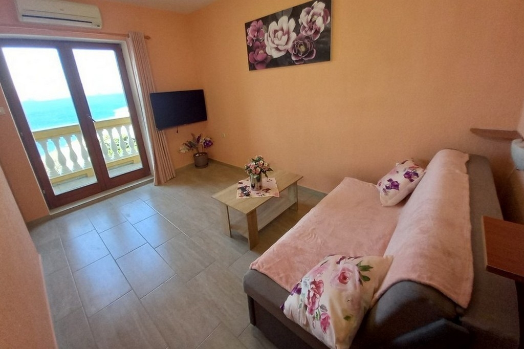 One bedroom apartment with terrace and sea view Senj (A-25225-a) One bedroom apartment with terrace and sea view Senj (A-25225-a)