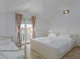 Ložnice Umag, Ložnice v ubytování typu apartment, domácí mazlíčci povoleni a WiFi.