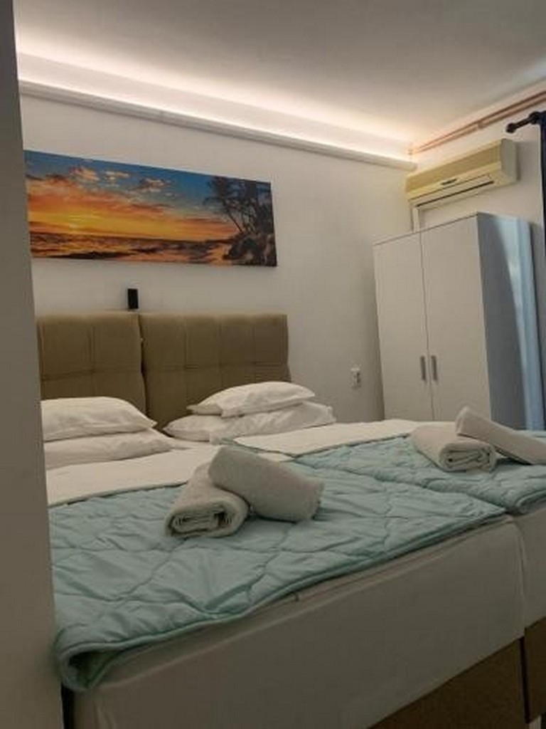 Two bedroom apartment with terrace Bilje, Slavonija (A-25232-a)