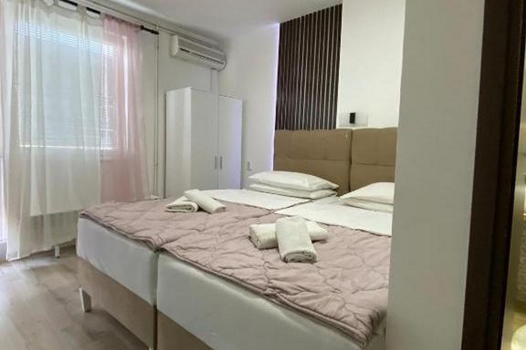 Room with air-conditioning Bilje (Slavonija) (S-25232-c)